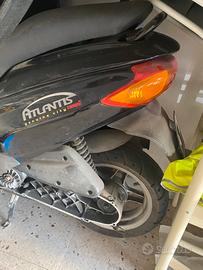 Scooter 50 Atlantis Derby usato da sistemare