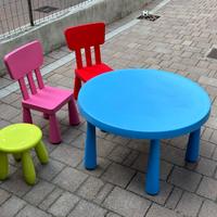 Tavolo e sedie IKEA
