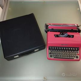 macchina da scrivere Olivetti lettera 62