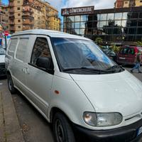 Nissan vanette 2001 scritto AsI 80.000 km