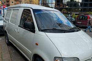 Nissan vanette 2001 scritto AsI 80.000 km