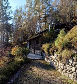 Chalet in pietra e legno