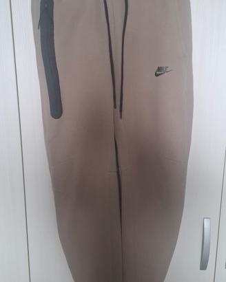 tuta nike