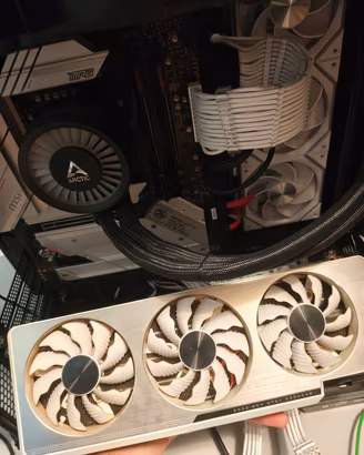 3070 ti Gygabite White  3xfan