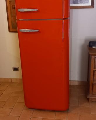 Frigorifero SMEG  rosso vintage