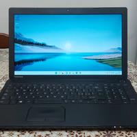 Notebook Toshiba i3 quad-core 8GB 1T-HD 15 pollici