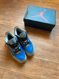 Air Jordan 3 Varsity Royal (44)