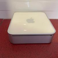 Apple Mac mini 2006 con staffa VESA