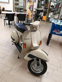 vespa P200E