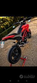 Motos