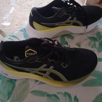 scarpe running Asics kayano  