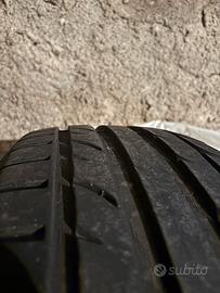 Pneumatici estivi 225/50 ZR17 UHP