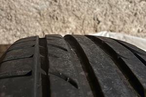 Pneumatici estivi 225/50 ZR17 UHP