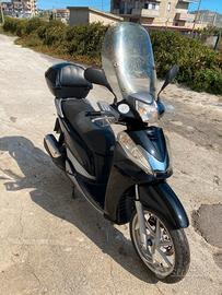 Honda sh 300 2011