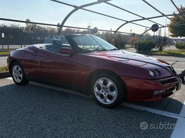 Alfa Romeo GTV Spider 2.0i 16V Twin Spark cat L