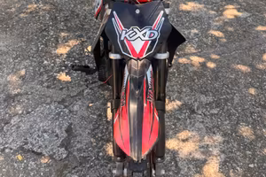 Mini cross