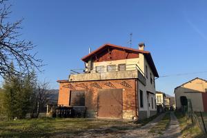 CASA INDIPENDENTE A BORGHETTO DI BORBERA