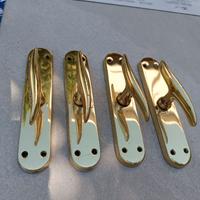 Maniglie per finestre in ottone