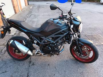 moto Suzuki SV 650
