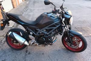 moto Suzuki SV 650