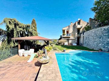 Villa Bifamiliare in zona collinare-PRV/110-