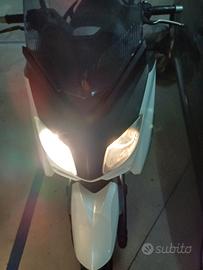 Yamaha X-Max 250 - 2011