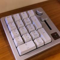 Glorious GMMK Wirless Numpad RGB Switch meccanici