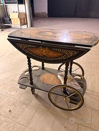 Carrello bar vintage intarsiato su ruote