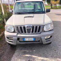 Mahindra Goa con cassone ribaltabile