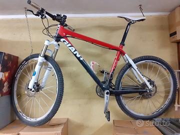 Bici GIANT XTC Carbonio Forche Fox 40