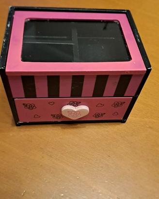 Cassettiera