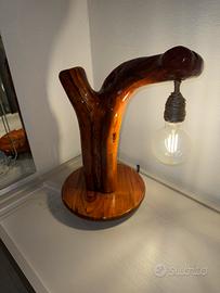 Lampada fatta artigianalmente