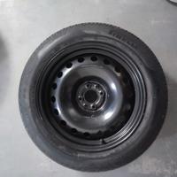 Gomme auto