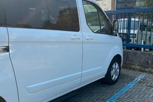 Tourneo Custom Anno 2017 - KM 135.000