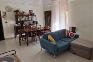 Casa indipendente 170 mq nel centro storico di Gio