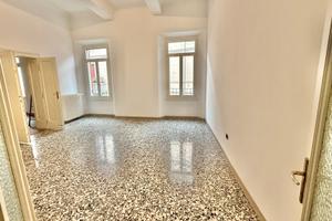 Quadrilocale non arredato in centro storico