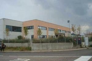 Capannone indipendente mq 1600 con uffici