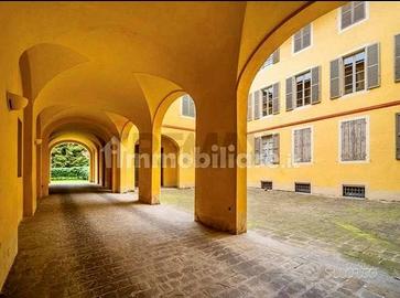 Immobile di 160 m² con 5 locali a Reggio Emilia