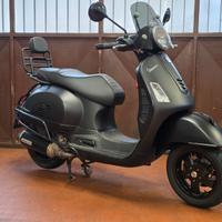 Piaggio Vespa 300 GTS modello "NOTTE"
