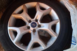 Cerchi in lega + pneumatici neve