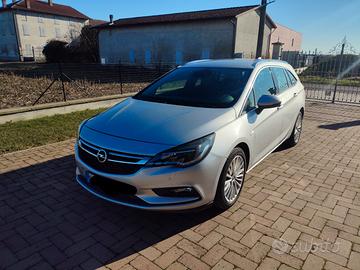 OpelAstra sports tourer 1.6 cdti innovation 110 cv