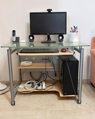scrivania porta computer