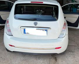 Lancia Ypsilon 1200 14 cv - 2010