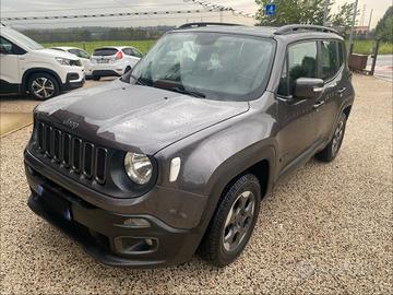 Jeep Renegade 1.6 E-TorQ EVO Sport. Pochi km