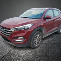 2016 HYUNDAI TUCSON SE