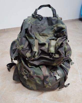 Zaino alpino e zainetto tattico