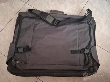 borsa porta abiti FILA  originale verde militare  