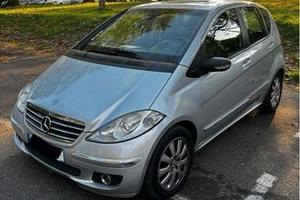 Classe A W 169  per pezzi di ricambio 