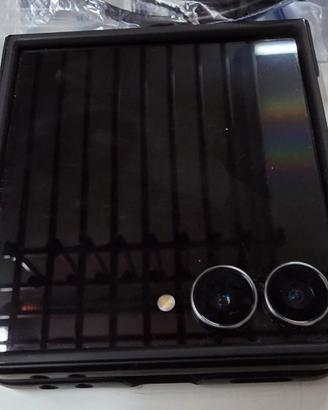 Samsung Galaxy Z Flip  7
