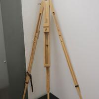 cavalletto di legno per esposizione foto